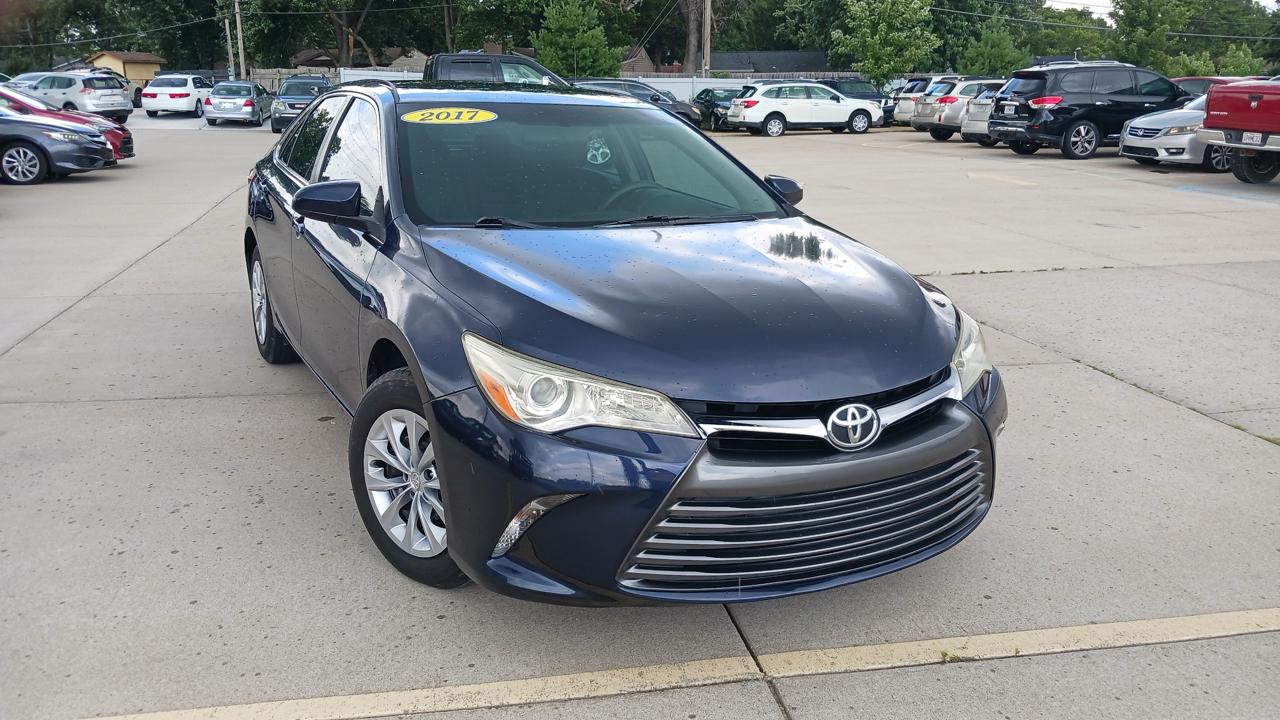 Toyota Camry SE 2017