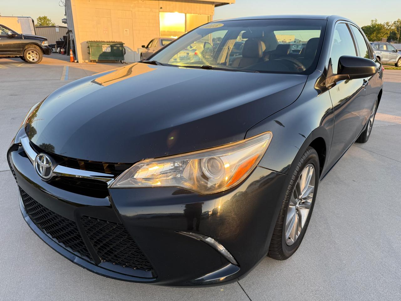Toyota Camry SE 2015
