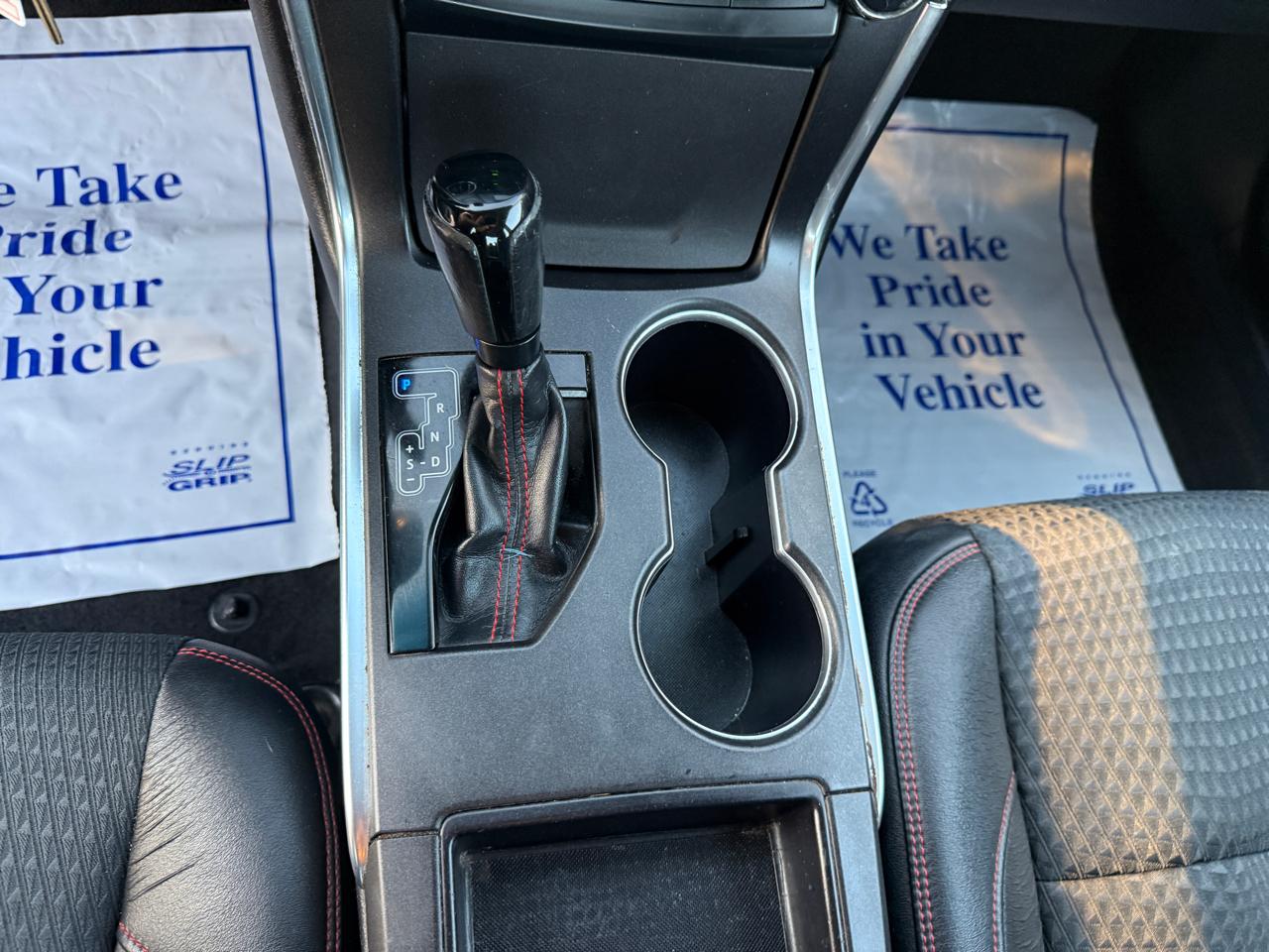 Toyota Camry SE 2015