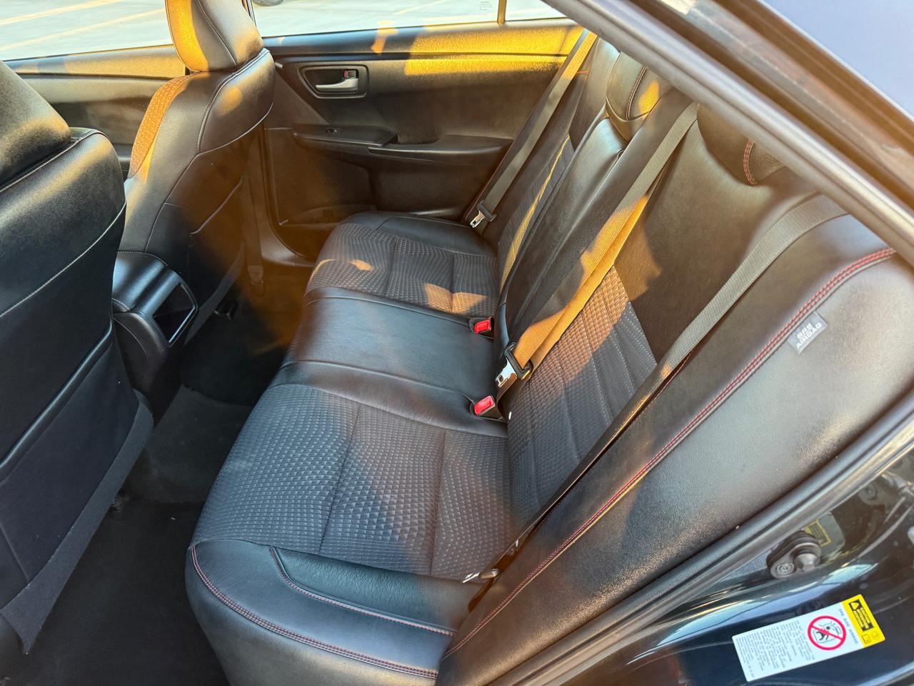Toyota Camry SE 2015