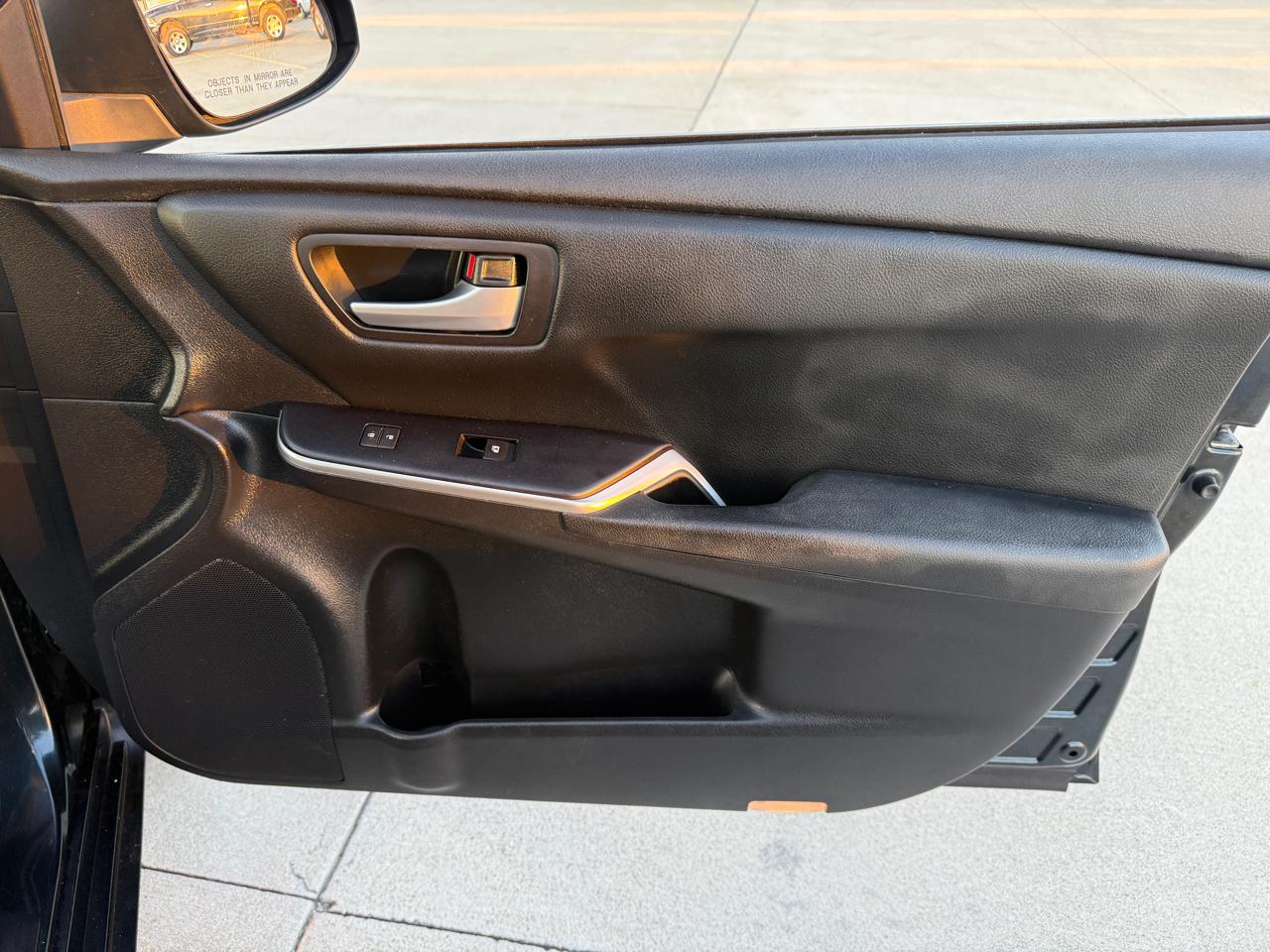 Toyota Camry SE 2015