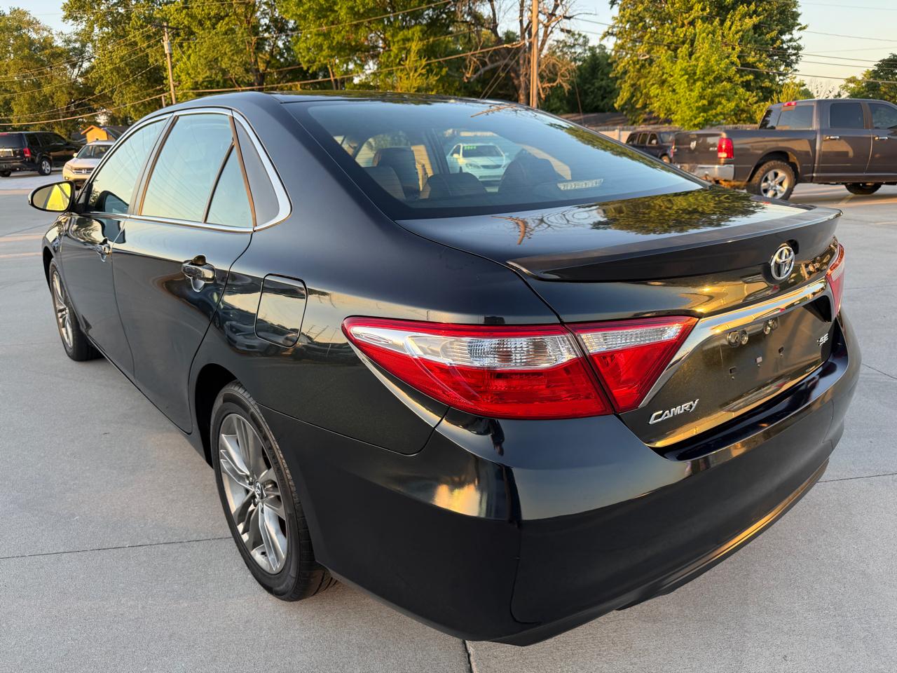 Toyota Camry SE 2015