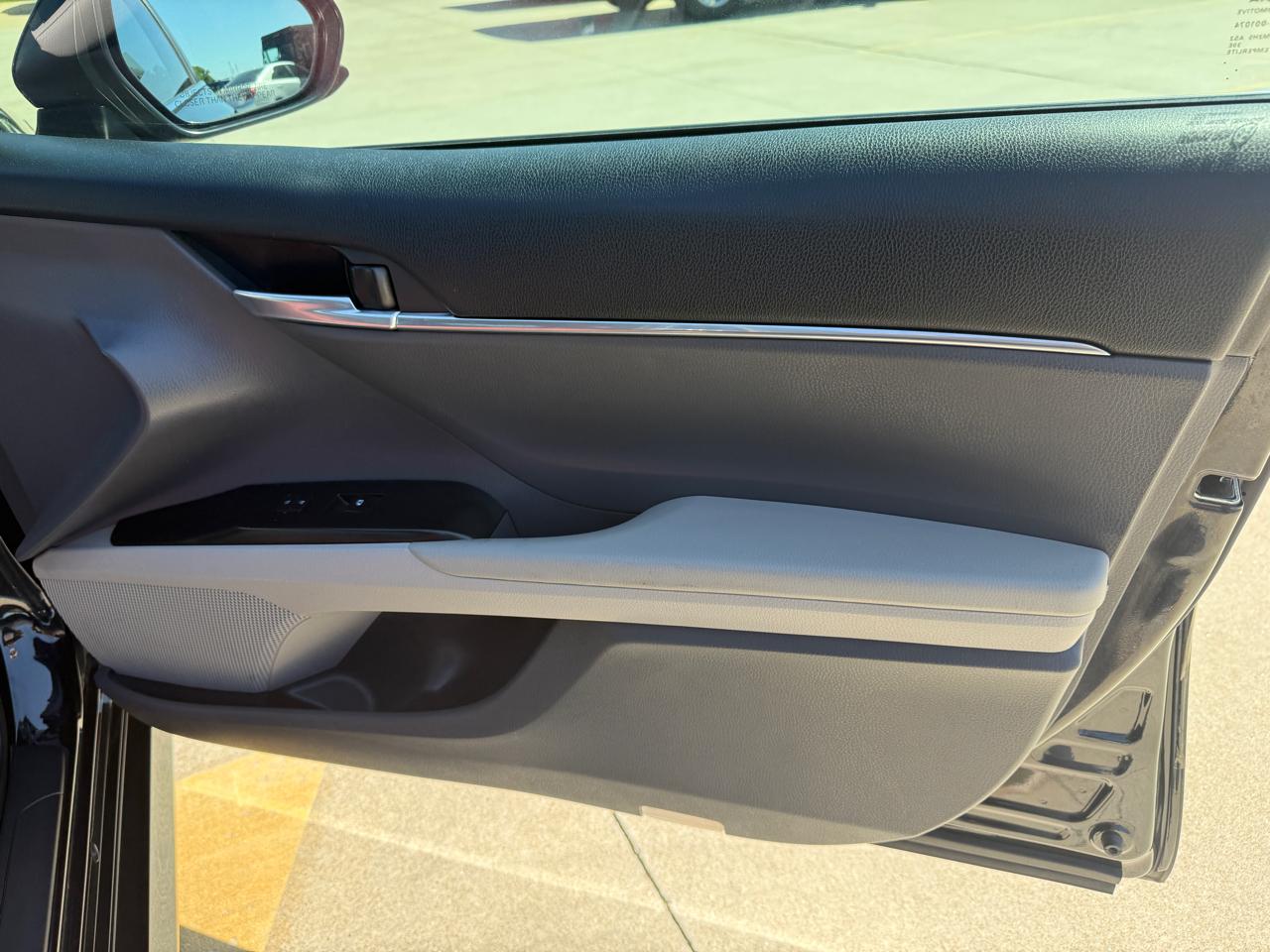 Toyota Camry LE 2018
