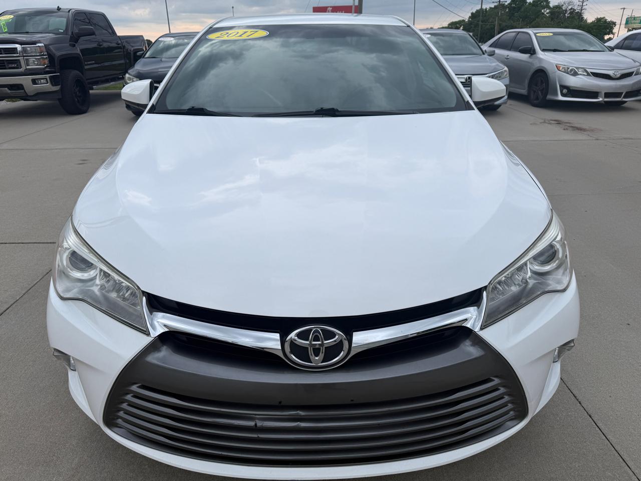 Toyota Camry SE 2017