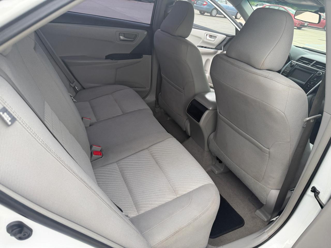 Toyota Camry SE 2017