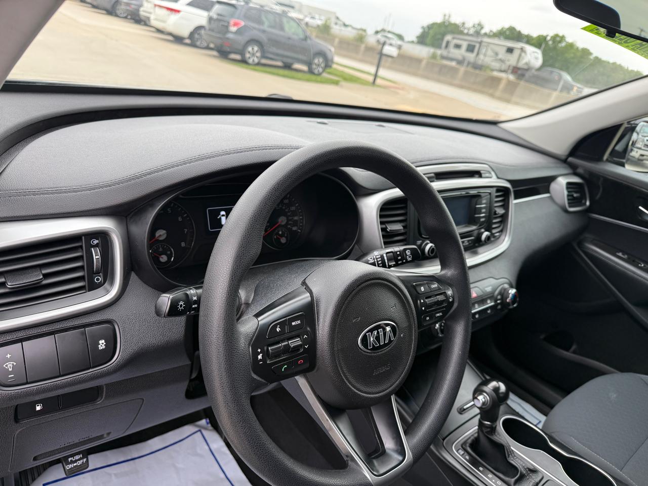 Kia Sorento LX 2WD 2016