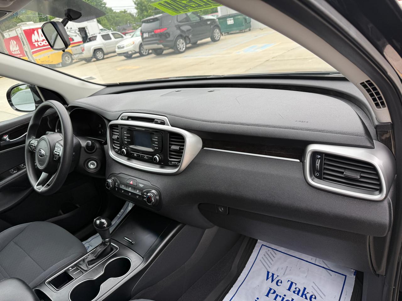 Kia Sorento LX 2WD 2016