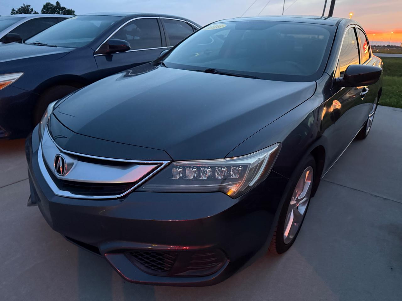 Acura ILX 8-Spd AT 2016