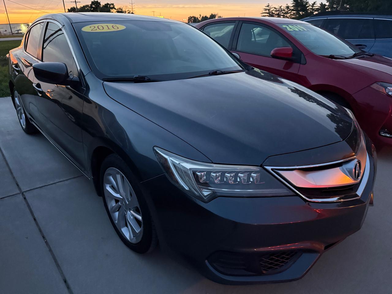 Acura ILX 8-Spd AT 2016