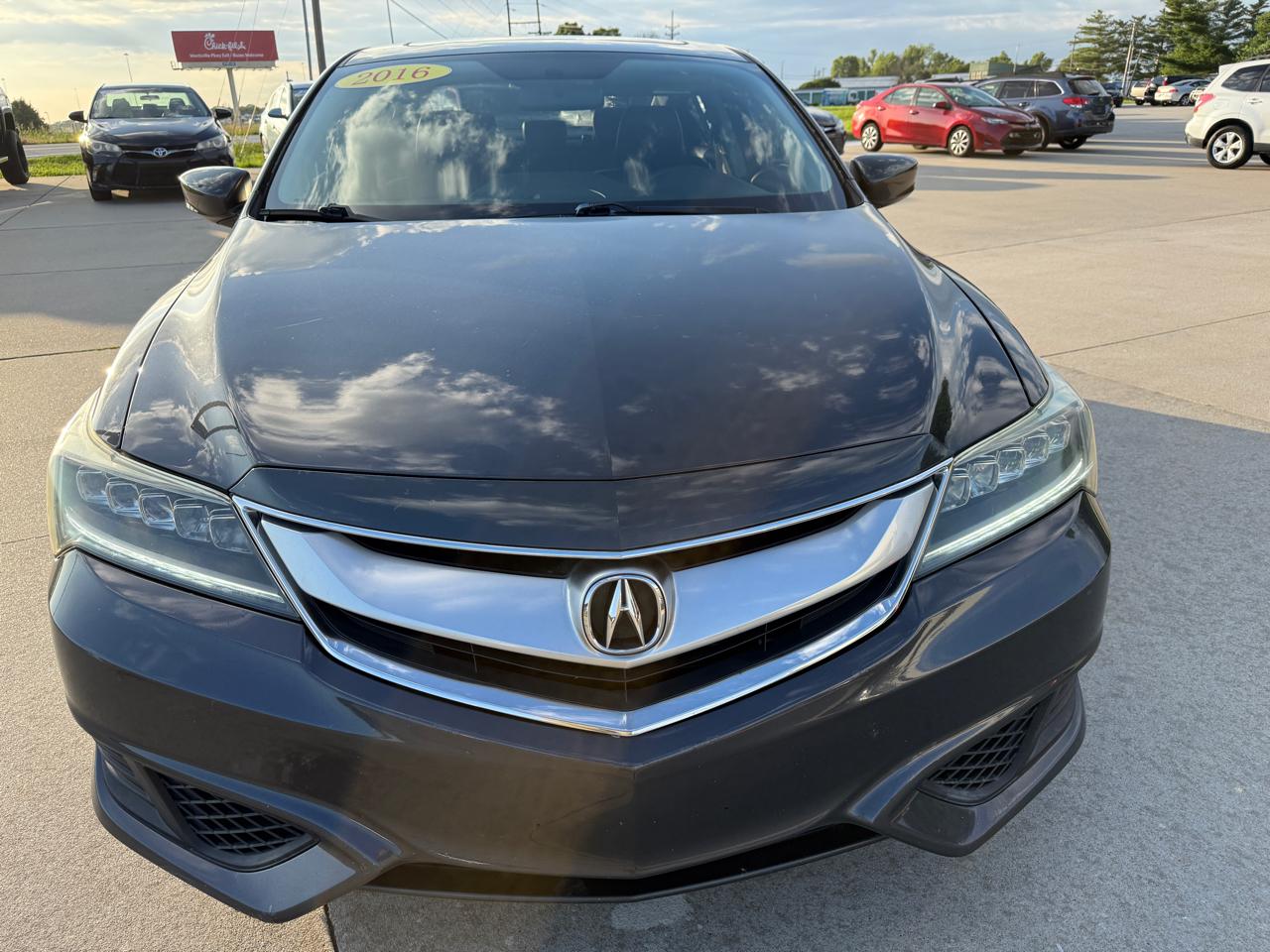 Acura ILX 8-Spd AT 2016