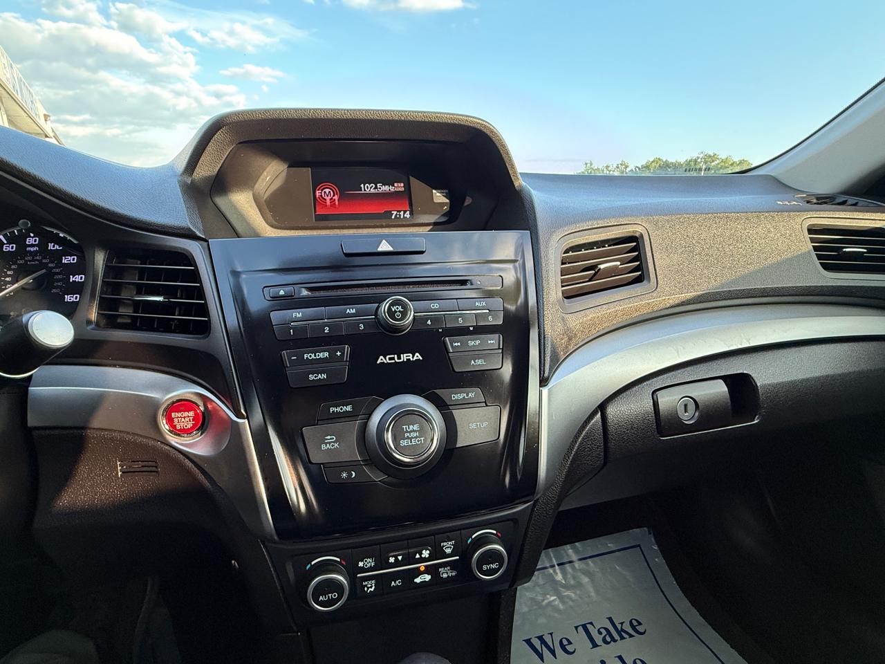 Acura ILX 8-Spd AT 2016