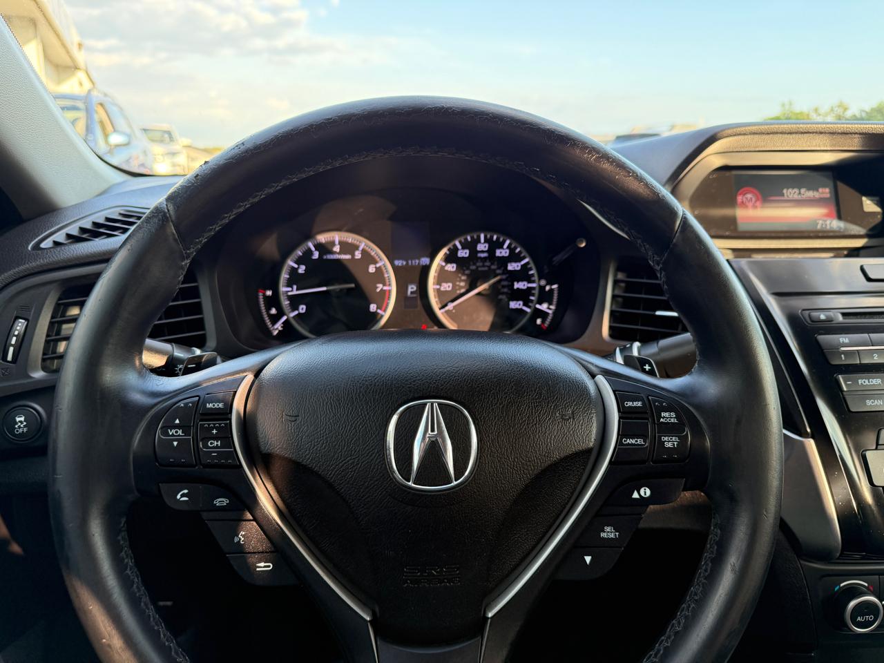 Acura ILX 8-Spd AT 2016