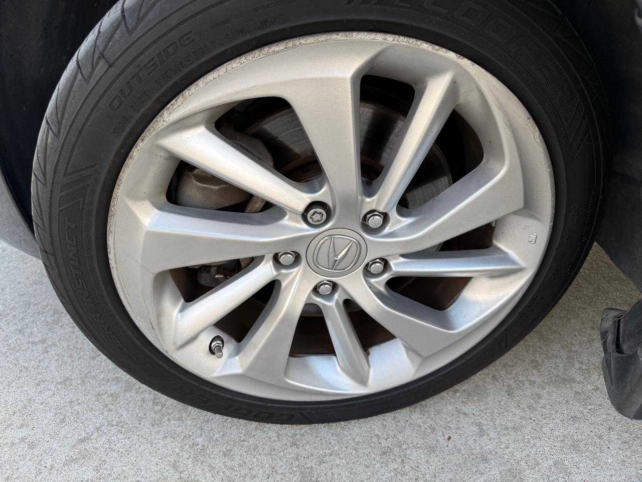 Acura ILX 8-Spd AT 2016