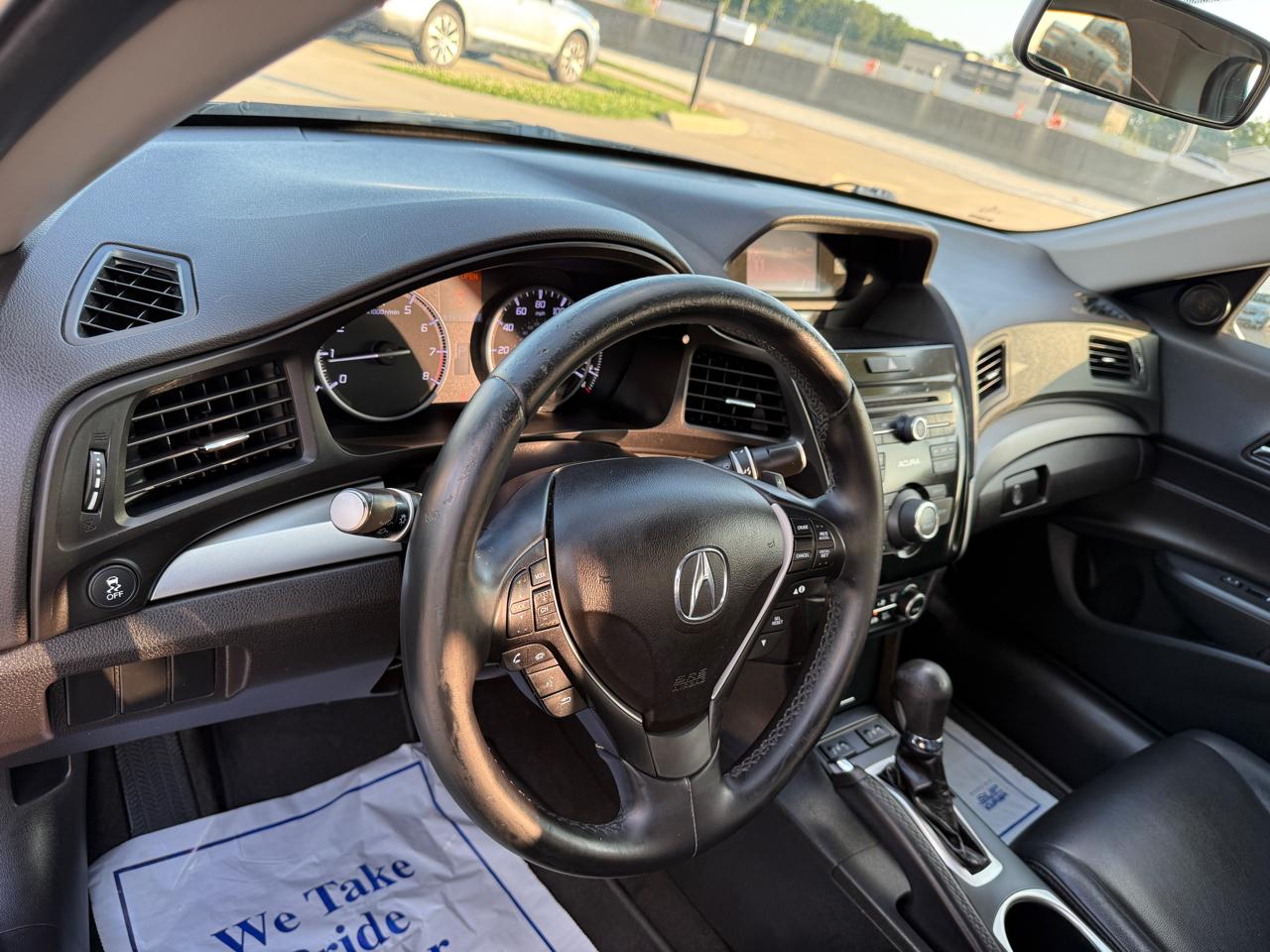 Acura ILX 8-Spd AT 2016