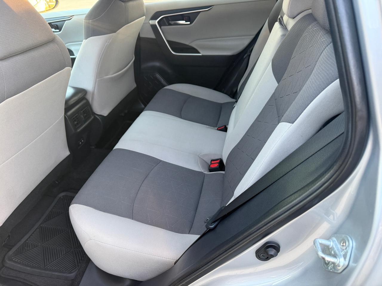 Toyota RAV4 XLE 2020