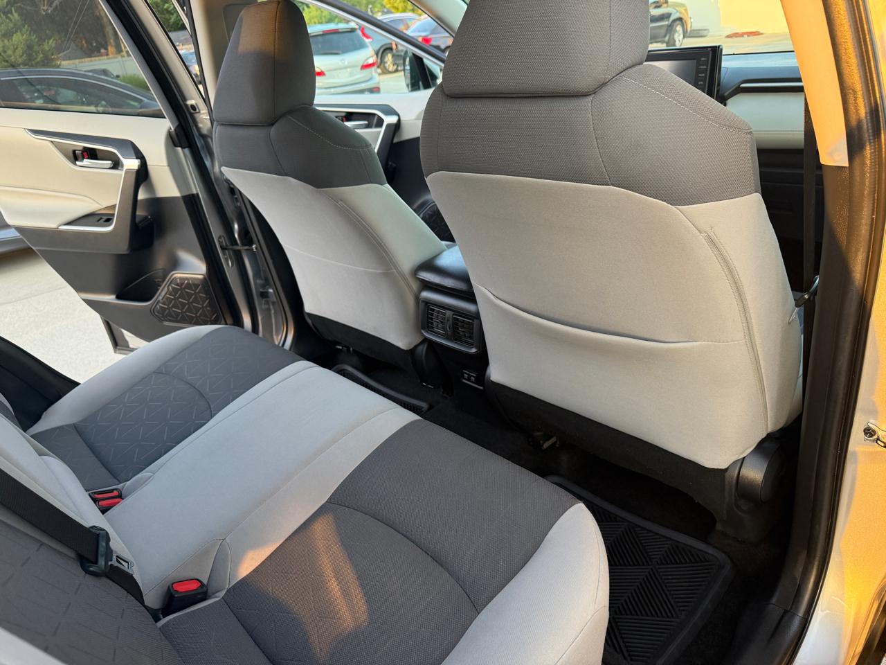 Toyota RAV4 XLE 2020