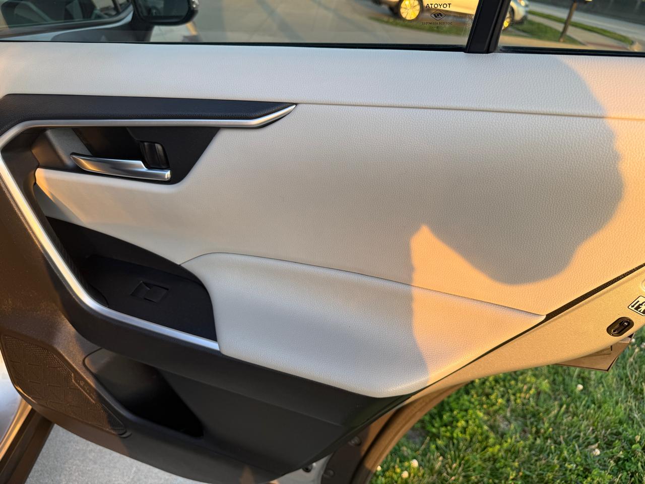 Toyota RAV4 XLE 2020