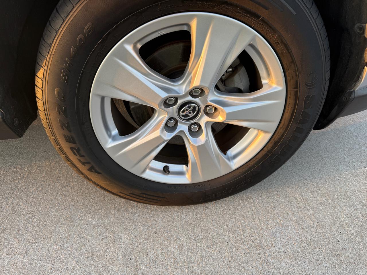 Toyota RAV4 XLE 2020