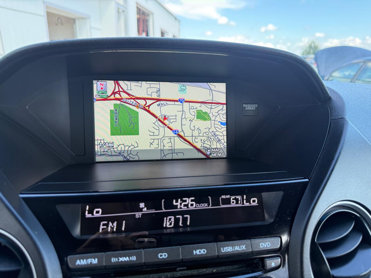 Honda Pilot Touring 4WD 5-Spd AT with DVD 2015