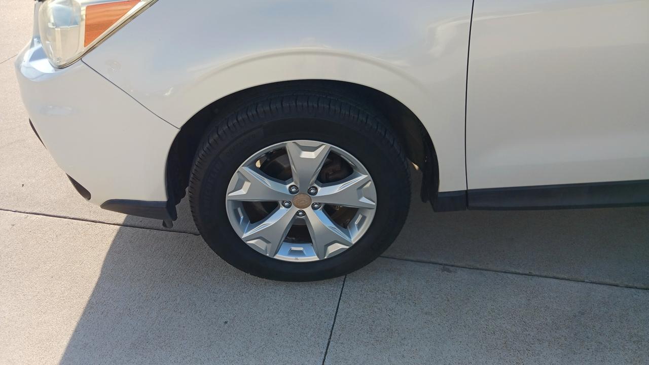 Subaru Forester 2.5i Limited 2014