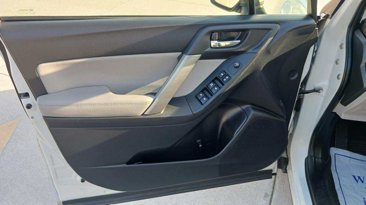 Subaru Forester 2.5i Limited 2014