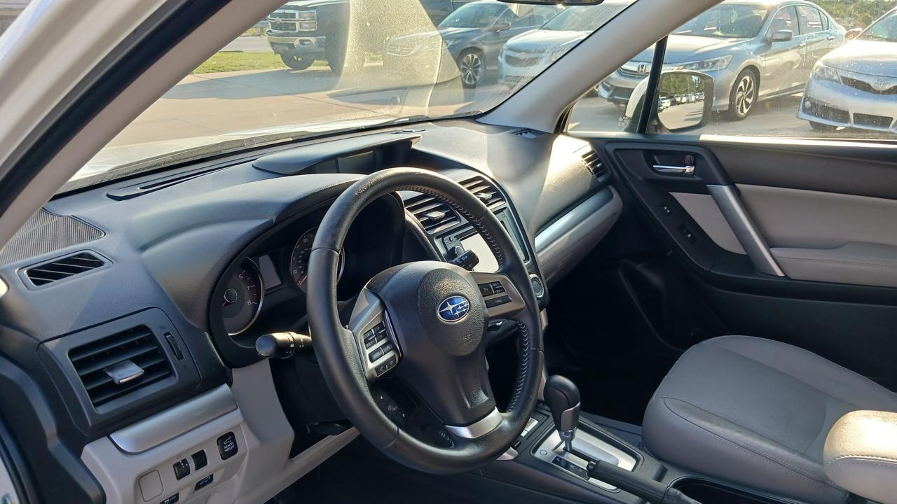 Subaru Forester 2.5i Limited 2014