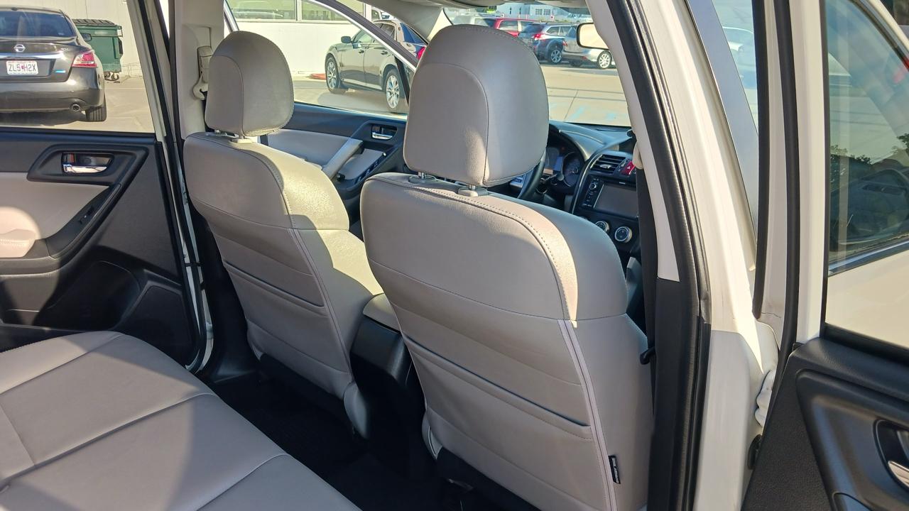 Subaru Forester 2.5i Limited 2014