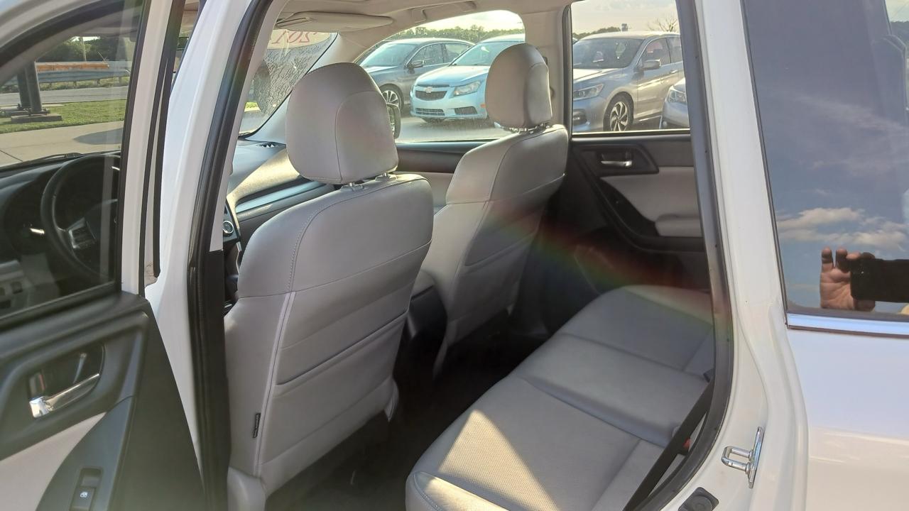 Subaru Forester 2.5i Limited 2014