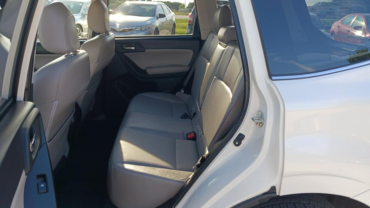 Subaru Forester 2.5i Limited 2014