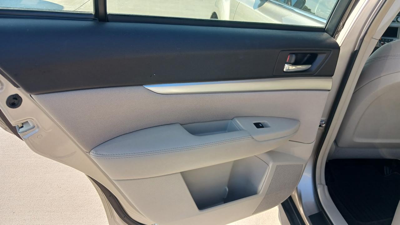 Subaru Outback 2.5i 2014