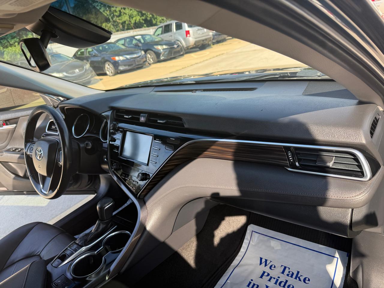 Toyota Camry XLE 2018