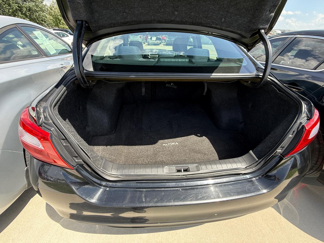 Nissan Altima 2.5 SR 2016