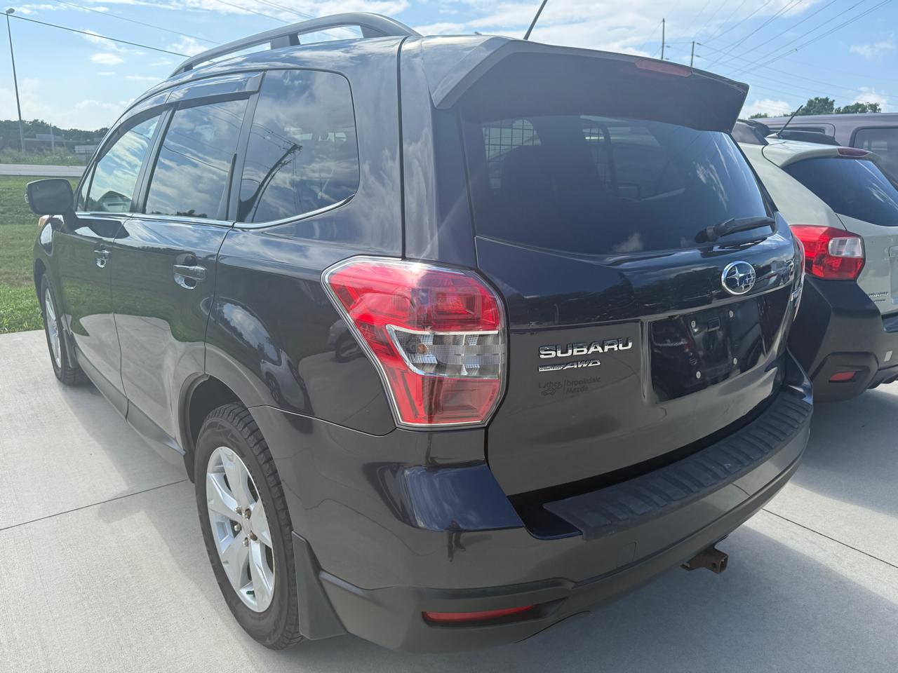 Subaru Forester 2.5i Touring 2014