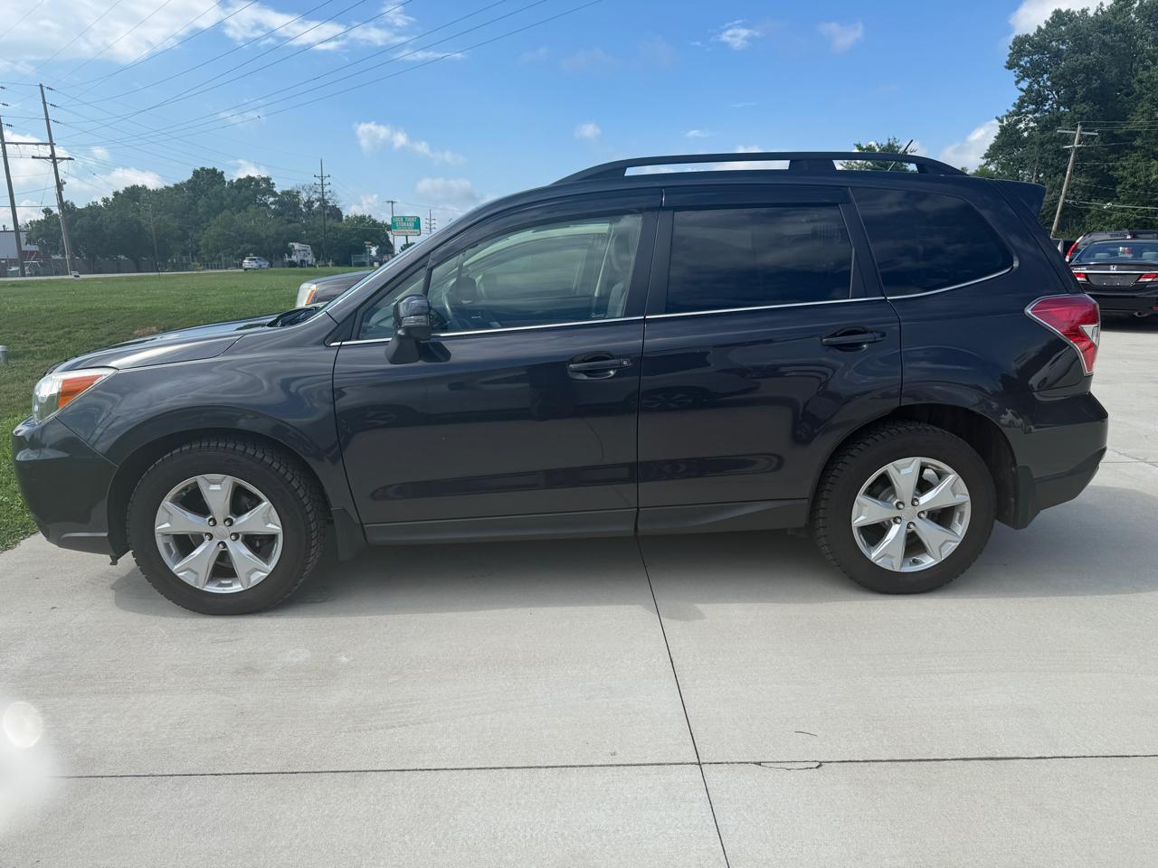 Subaru Forester 2.5i Touring 2014