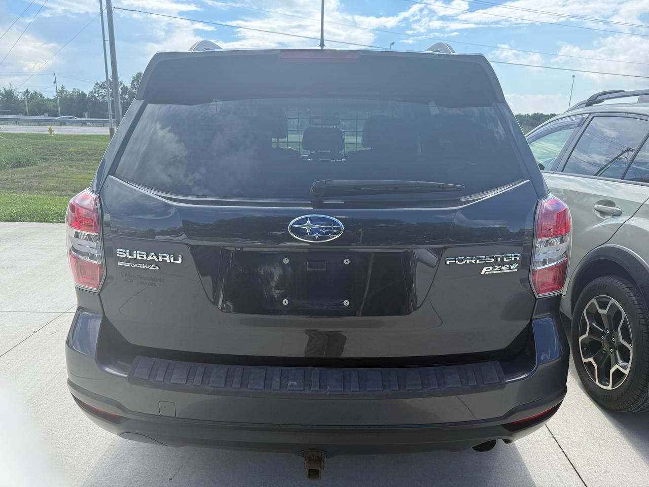 Subaru Forester 2.5i Touring 2014