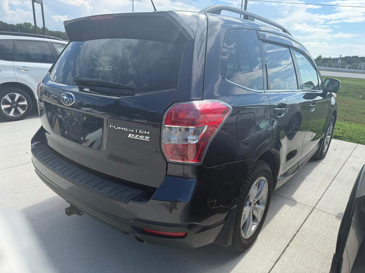 Subaru Forester 2.5i Touring 2014