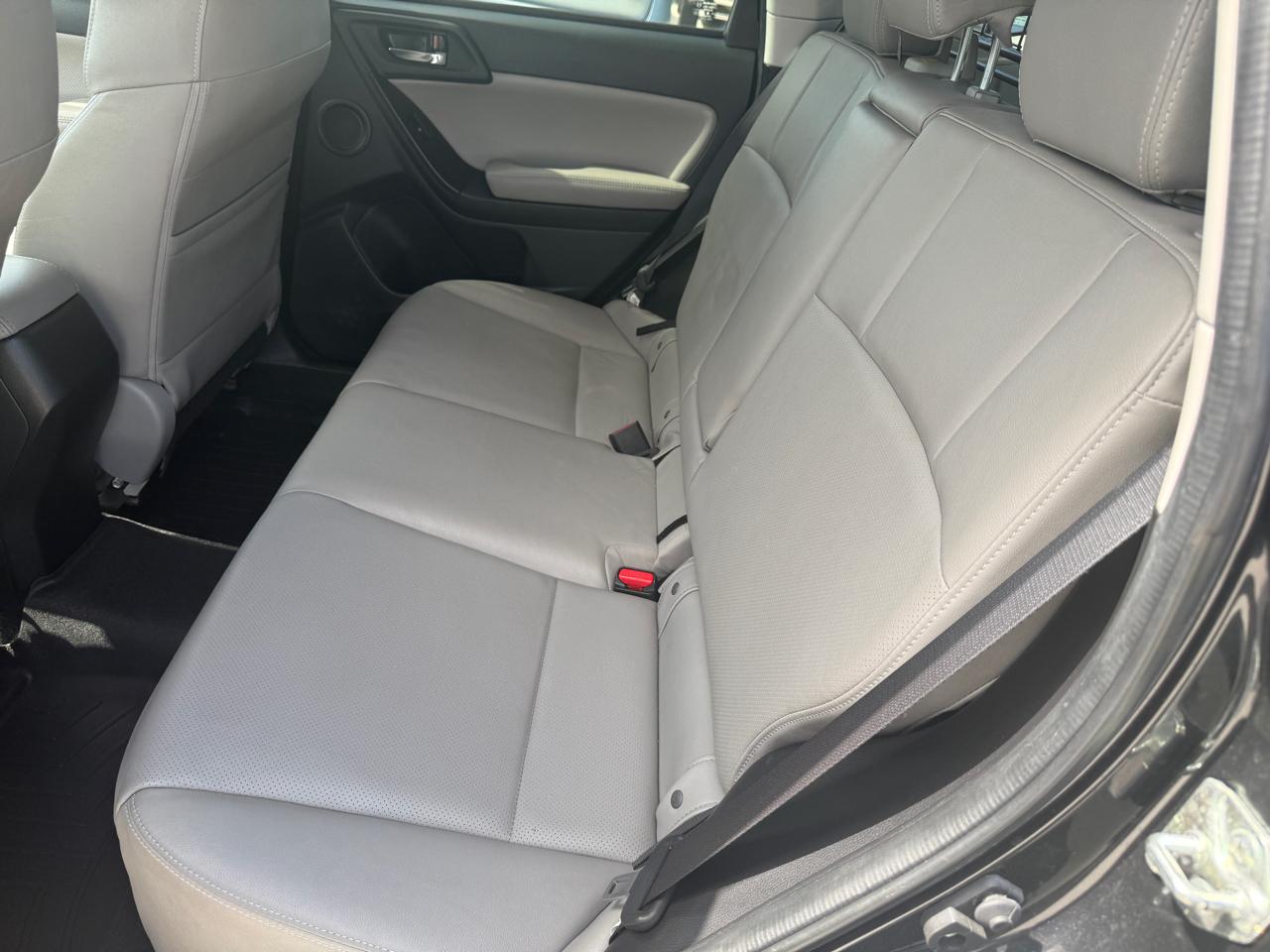 Subaru Forester 2.5i Touring 2014