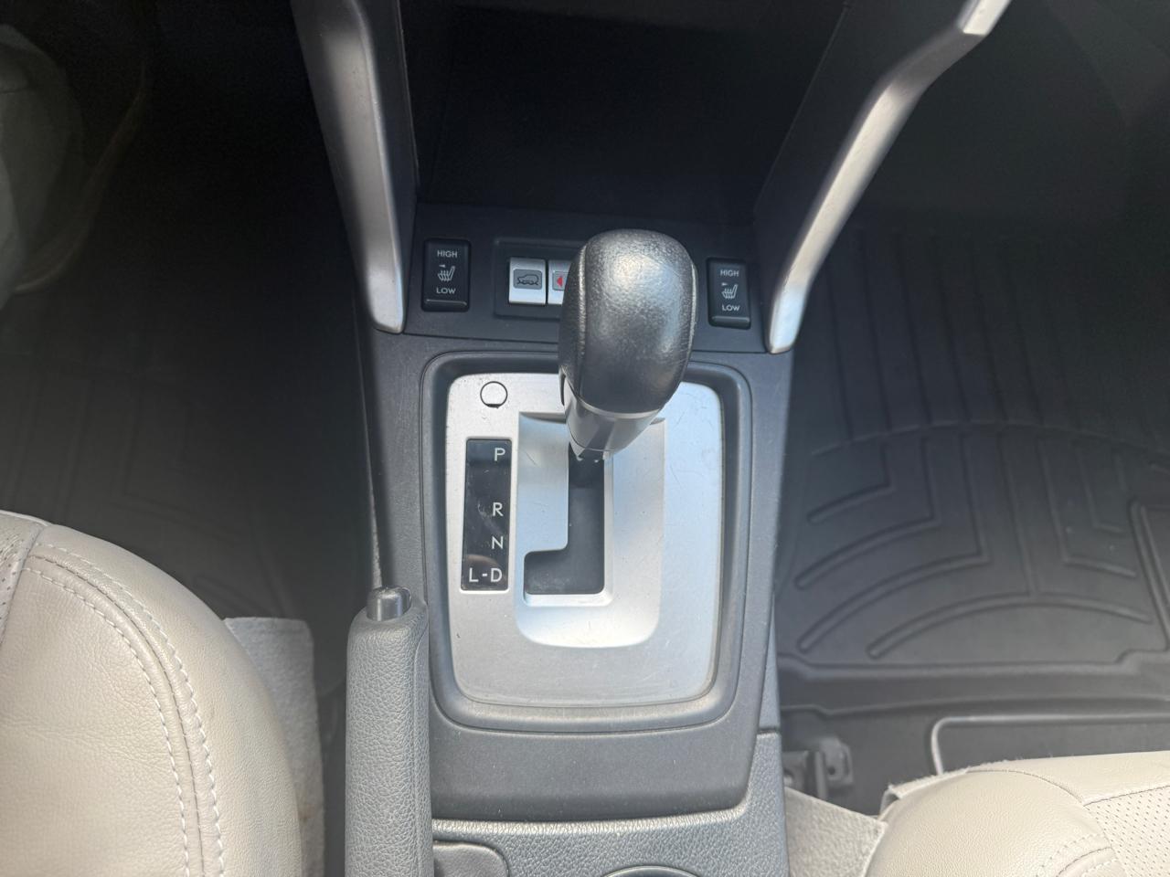 Subaru Forester 2.5i Touring 2014