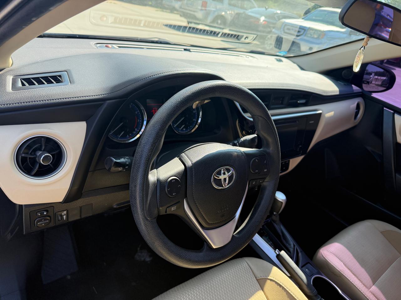 Toyota Corolla LE CVT 2017
