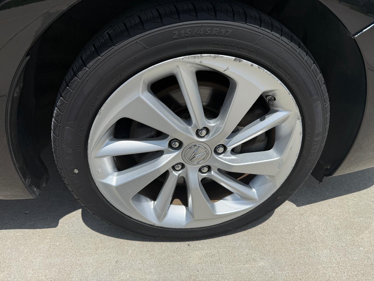 Acura ILX 8-Spd AT 2016