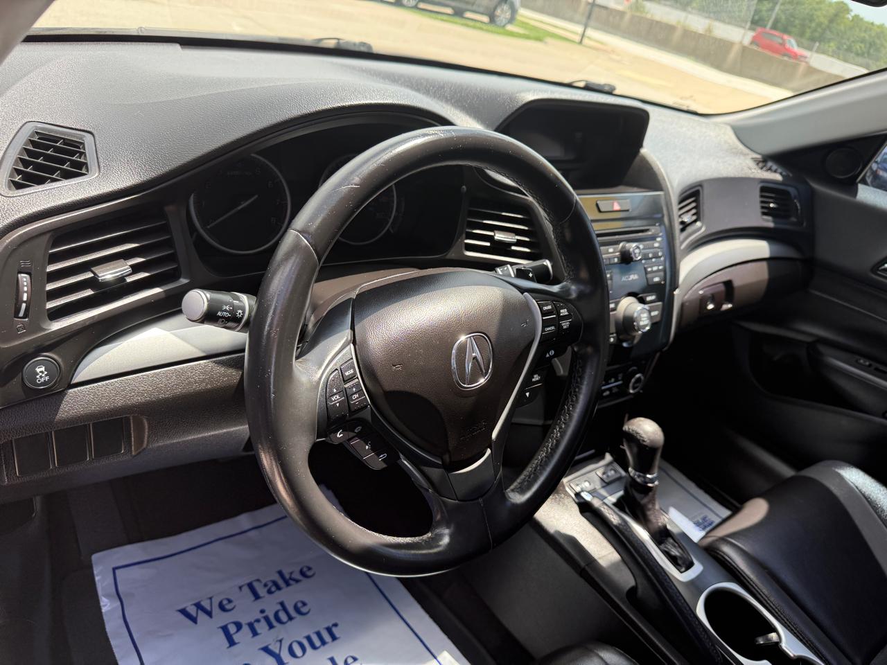 Acura ILX 8-Spd AT 2016