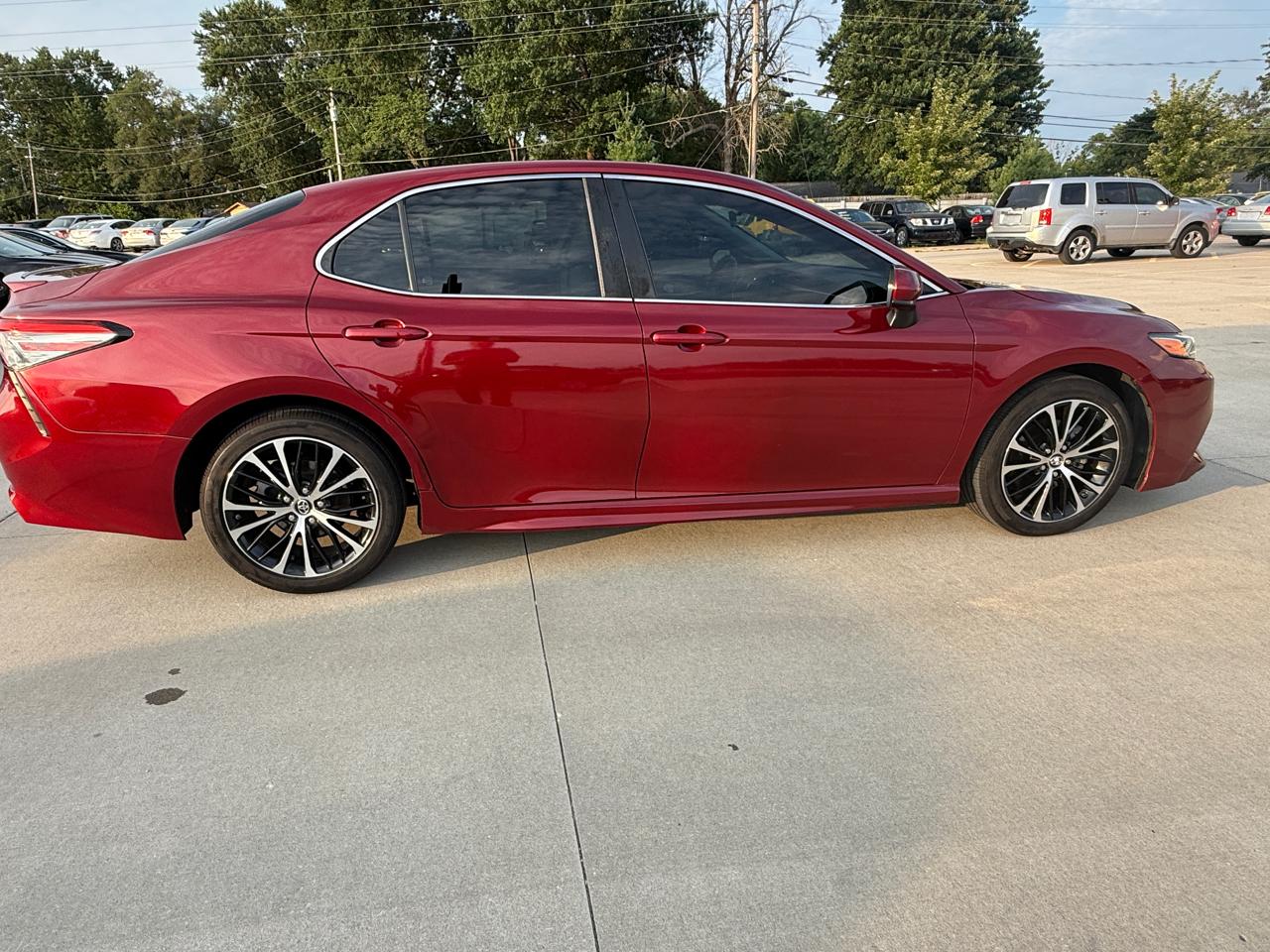 Toyota Camry SE 2018