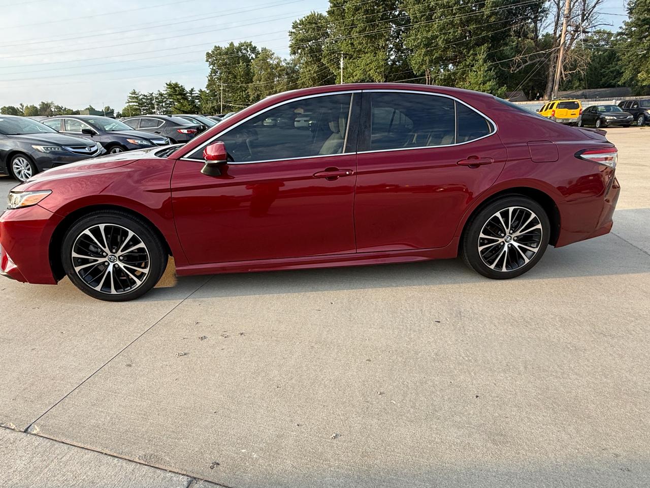 Toyota Camry SE 2018