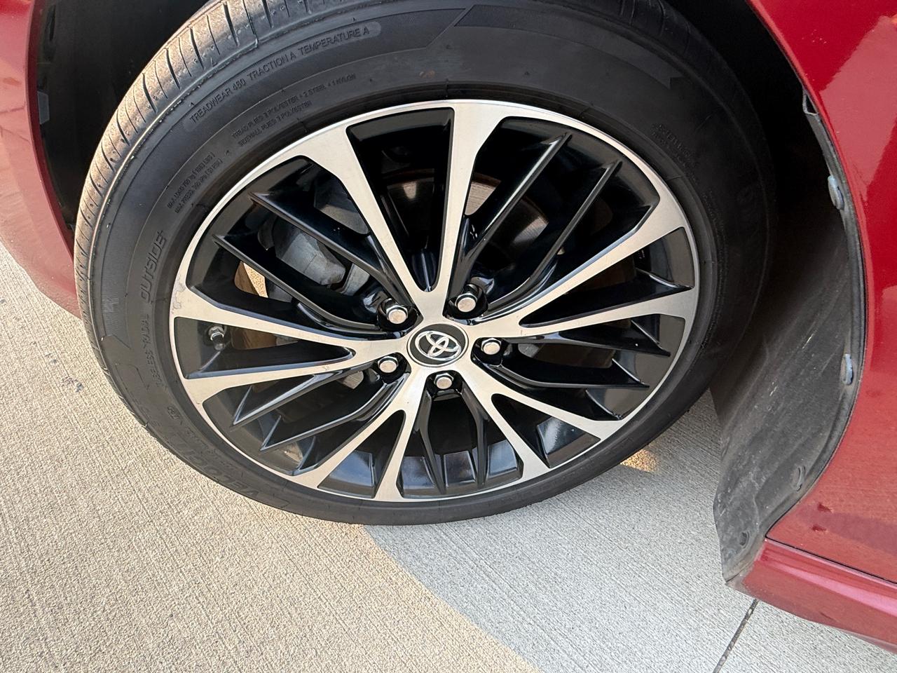 Toyota Camry SE 2018