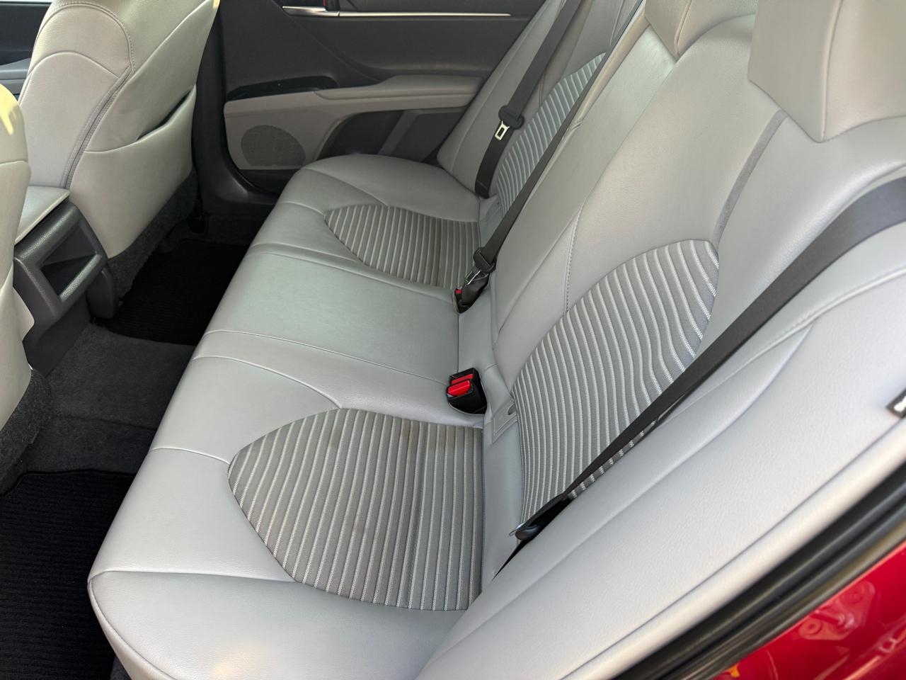 Toyota Camry SE 2018