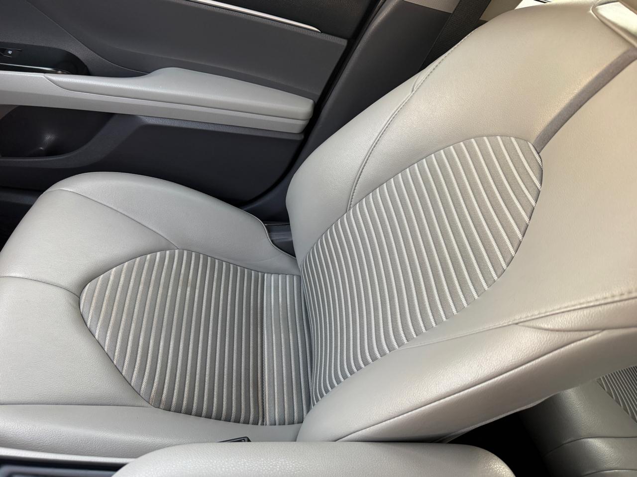 Toyota Camry SE 2018