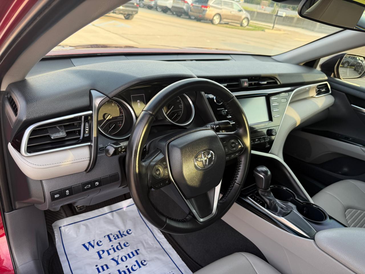 Toyota Camry SE 2018