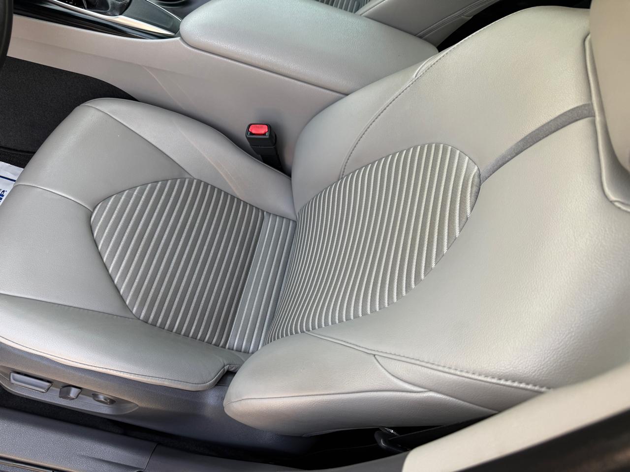 Toyota Camry SE 2018