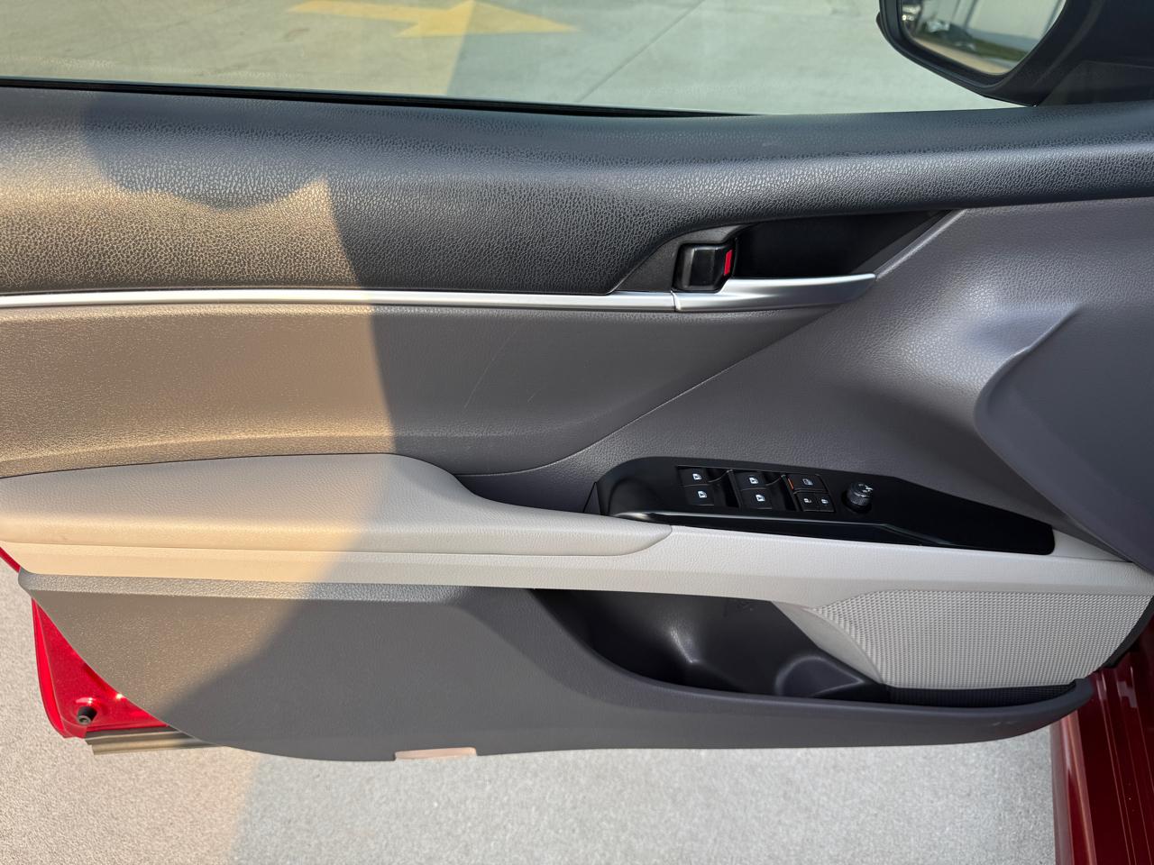 Toyota Camry SE 2018