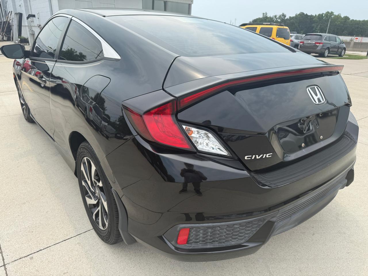 Honda Civic LX-P Coupe CVT 2018
